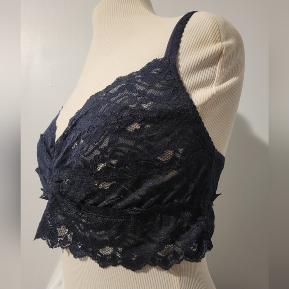 THREE LACE BRALETTES - Picture 2 of 16